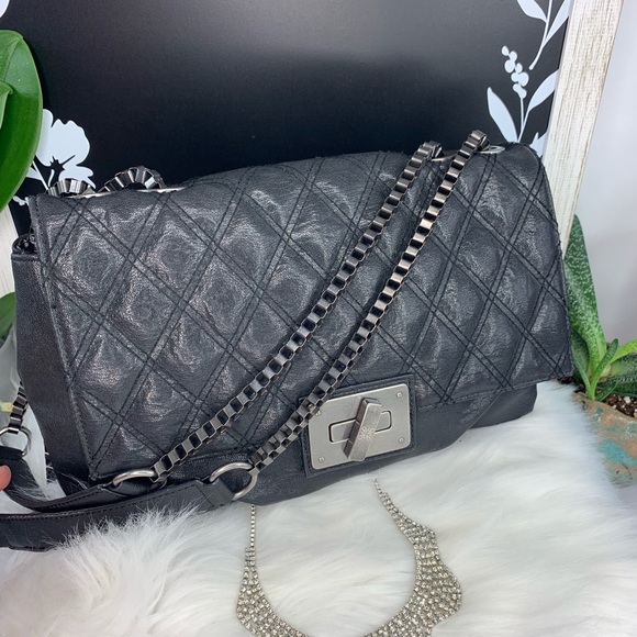 Simply Vera Vera Wang Handbags - 💥💥💥SOLD💥💥💥Simply Vera Vera Wang shoulder